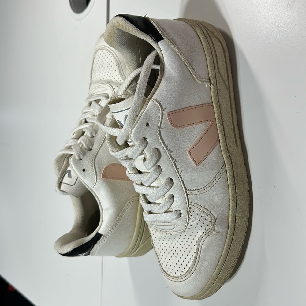 VEJA sneakers